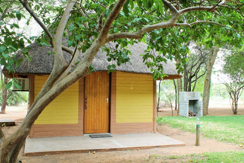 Divundu Guest House Room photo